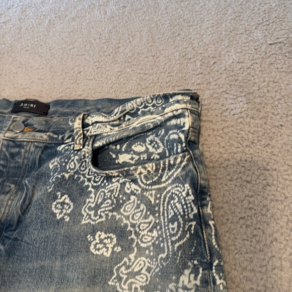 AMIRI - Straight-Leg Paisley-Print Distressed Denim Shorts - Blue Size 40 NWOT - Picture 5 of 16